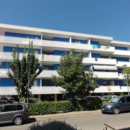 Sabrina - 50m From The Apartament Bibione