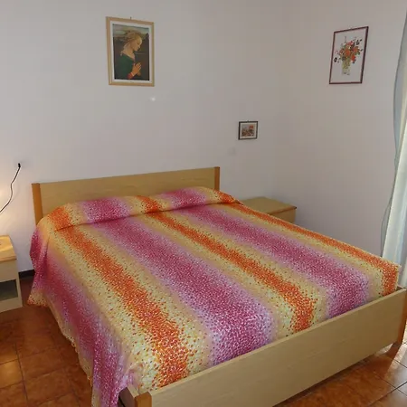 Sabrina - 50m From The Apartament Bibione